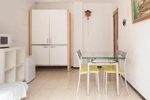Akira Flats Cadaqués Apartments